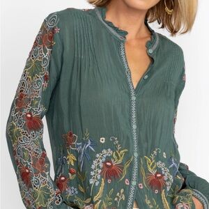 Johnny Was Ruelle Blouse size Large  Perfect for Fall!!